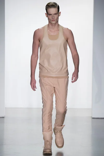 Look 4
